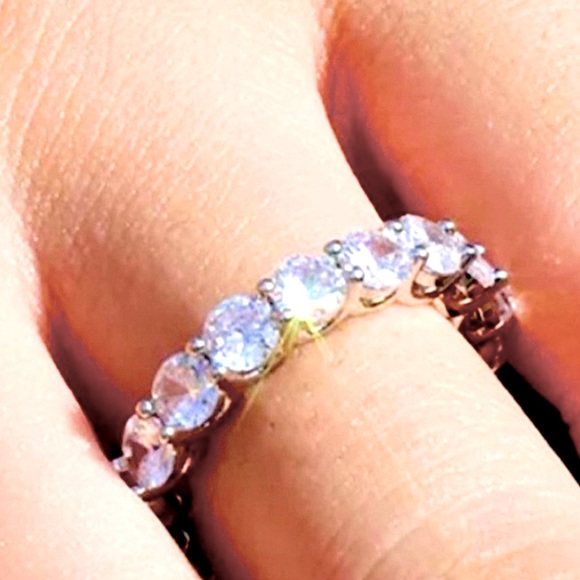 Nwot Simulated diamond ring size 8 sterling silver 925! - Picture 4 of 5